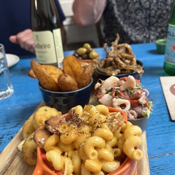 Tasca Tasca - Yummy mac and cheese! - Wine Bars Near Me - Sonoma, California
