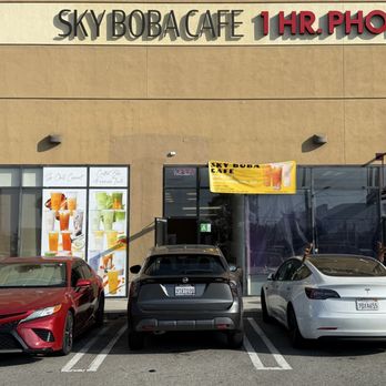 Sky Boba Cafe - Entrance - Bubble Tea Near Me - Torrance, California