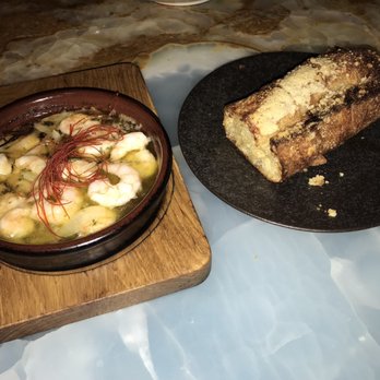 Rigo - Shrimp and garlic bread - Spanish Near Me - Honolulu, Hawaii