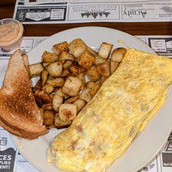 The Middle of Nowhere Diner - Reuben Omelette
