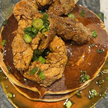 Toasted La Mesa - Crispy Chicken and Cakes - Breakfast & Brunch Near Me - La Mesa, California