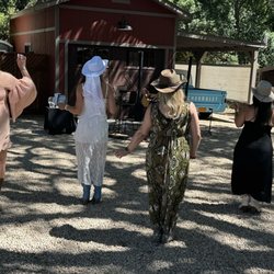 Cottage Creek Vineyards - Dancing with the band