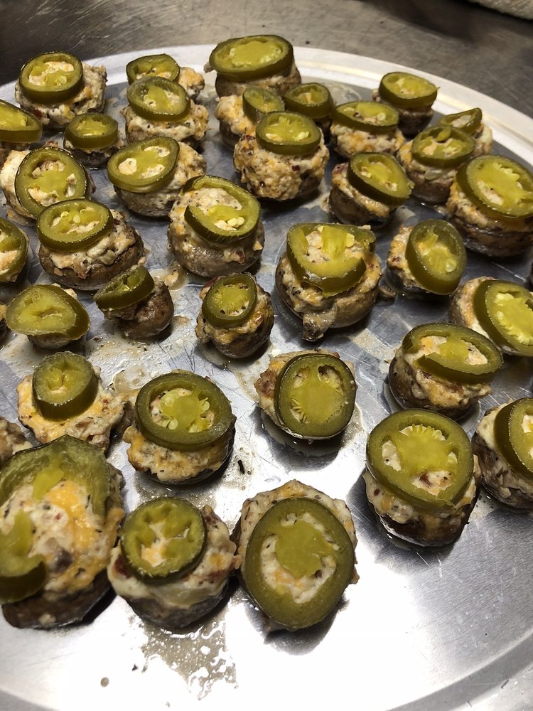 THROTTLES SPORTS BAR & GRILL Updated October 2024 12 Photos & 10