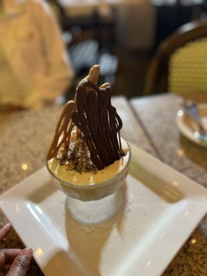 Ruggles Black by null