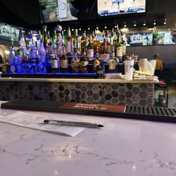 Wings over USA - Forney - Bar from outside seating