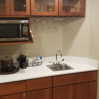 Hampton Inn Wheeling - Room 123 kitchen area - Hotels Near Me - Wheeling, West Virginia Hampton Inn Wheeling - Room 123 kitchen area - Hotels Near Me - Wheeling, West Virginia