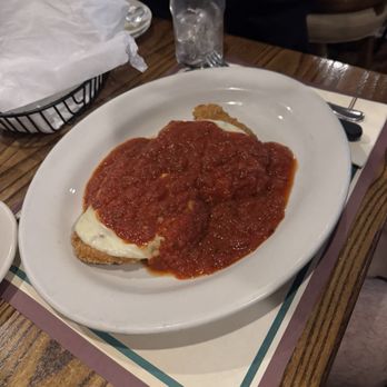 Twin Oaks Restaurant - Italian Near Me - Cranston, Rhode Island Twin Oaks Restaurant - Italian Near Me - Cranston, Rhode Island