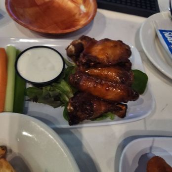 The Continental Bar - Mango habenero wings - Sports Bars Near Me - New York, New York The Continental Bar - Mango habenero wings - Sports Bars Near Me - New York, New York
