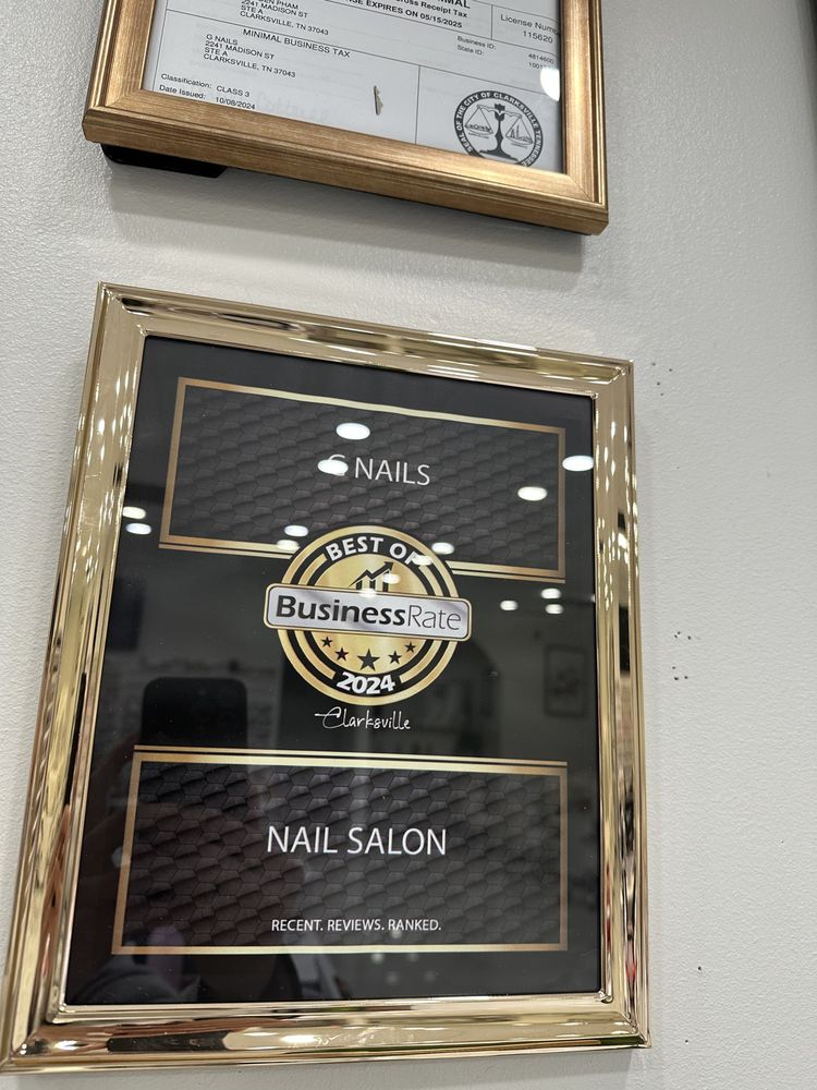 G Nails Logo
