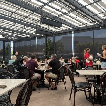 The Henry - Patio (Dog friendly) - New American Near Me - Carlsbad, California