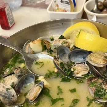 Apollo - More clams! - Bars Near Me - Fátima, 14