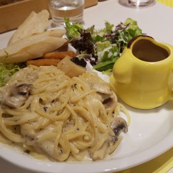 Pompompurin Cafe - Japanese Near Me - Hong Kong, HK