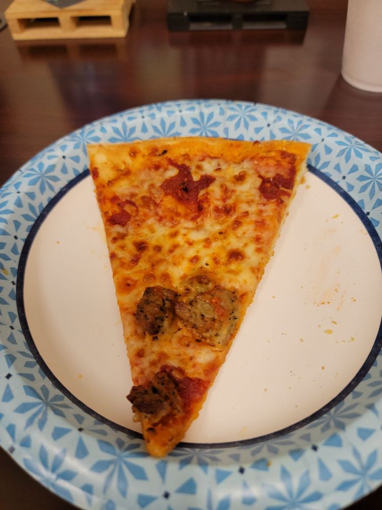 DOMINO’S PIZZA Updated October 2024 18 Reviews 551 N Stemmons