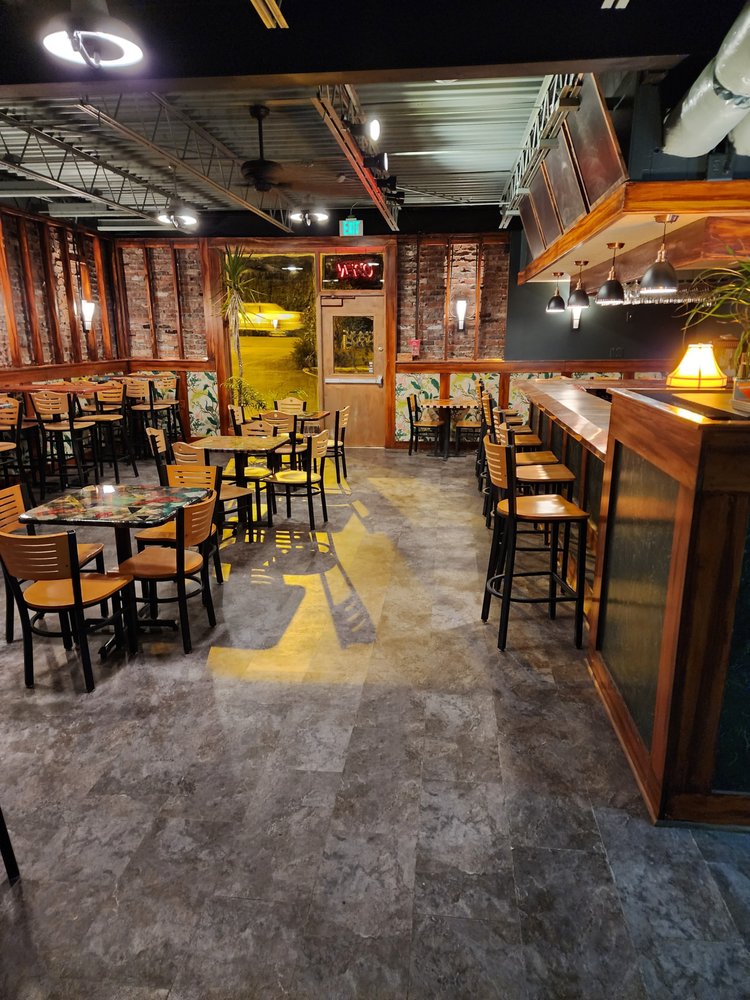 SLEEPER’S BAR BLOOMINGTON Updated September 2024 28 Photos 2601 N