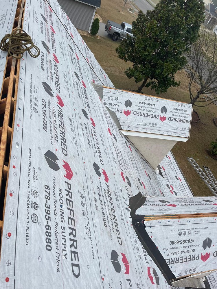 Slide of Umana Roofing