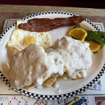 Black Bear Diner Reno - 2 Biscuits & Gravy (1700 cal) - American Near Me - Reno, Nevada Black Bear Diner Reno - 2 Biscuits & Gravy (1700 cal) - American Near Me - Reno, Nevada