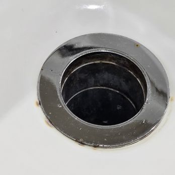 Golden Host Resort - dirty unmaintained motel room - Hotels Near Me - Sarasota, Florida