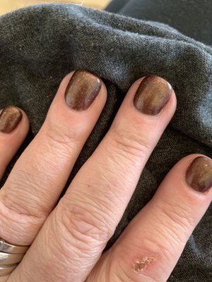 AT Nails by null