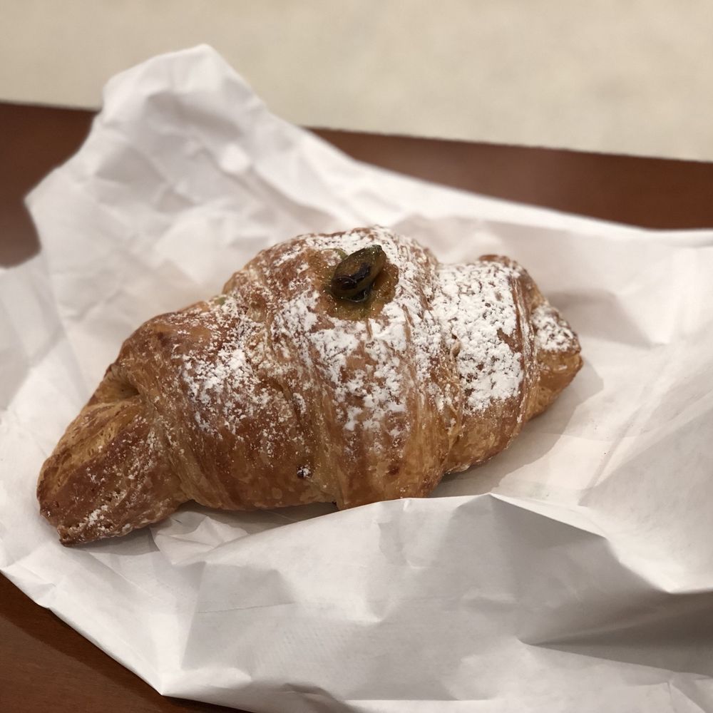 Hendrickx Belgian Bread Crafter - Pistachio chocolate croissant - Bakeries Near Me - Chicago, Illinois Hendrickx Belgian Bread Crafter - Pistachio chocolate croissant - Bakeries Near Me - Chicago, Illinois