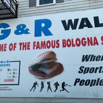 G & R Tavern - Signage on building - Desserts Near Me - Waldo, Ohio
