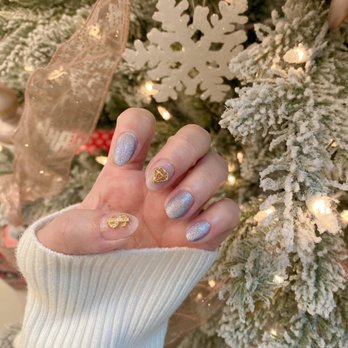 Holy Nails - Sparkle trinkets - Nail Salons Near Me - Chicago, Illinois
