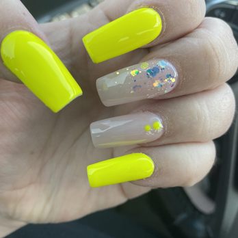 Herbal Nails and Spa - Nail Salons Near Me - King George, Virginia