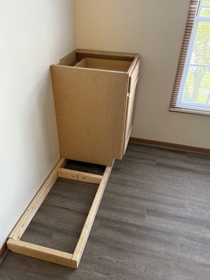 Youngs Home Improvements Logo