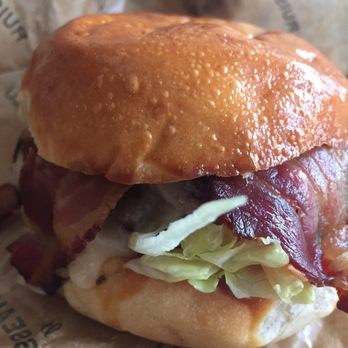 Le Ruisseau - Burger Joint - Burgers Near Me - Paris, 75