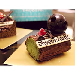 Valérie - 2014 Christmas Log: MATCHA 抹茶, HKD 218