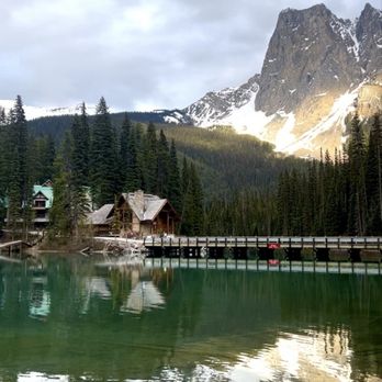 Emerald Lake Lodge - Hotels Near Me - Field, British Columbia