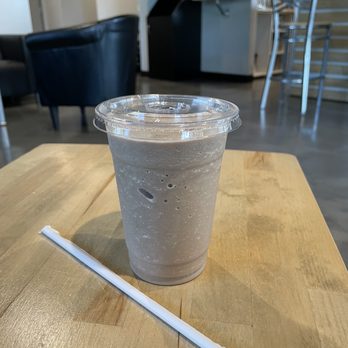Travellers House at Boomer Town - Snicker's Frappe ($6.50) for chocolate lovers - Coffee & Tea Near Me - Springfield, Missouri Travellers House at Boomer Town - Snicker's Frappe ($6.50) for chocolate lovers - Coffee & Tea Near Me - Springfield, Missouri