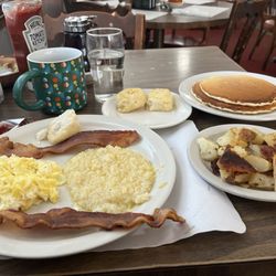 Waysider Restaurant - Breakfast!