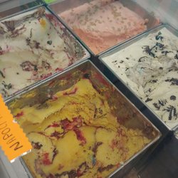 Botanas Don Gato - Home made ice cream/dairy and non dairy. Nieves de garrafa.