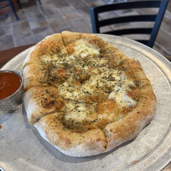 Red Oak Winery - Cheese Bread - Wineries Near Me - Sturgeon Bay, Wisconsin Red Oak Winery - Cheese Bread - Wineries Near Me - Sturgeon Bay, Wisconsin