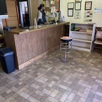 Sos Tires & Automotive - Waiting area - Auto Repair Near Me - Lancaster, California Sos Tires & Automotive - Waiting area - Auto Repair Near Me - Lancaster, California