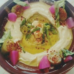 Falafel Al-Ussta - Hummus