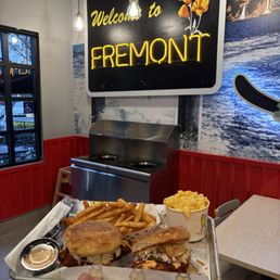 #1 - 2 sliders + fries & extra mac