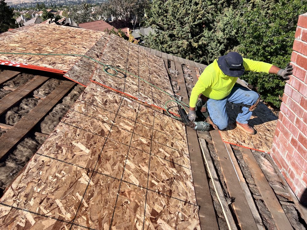 Slide of Zenith Roofers