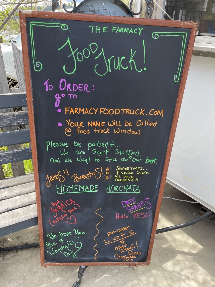 Montana Farmacy Food Truck Logo