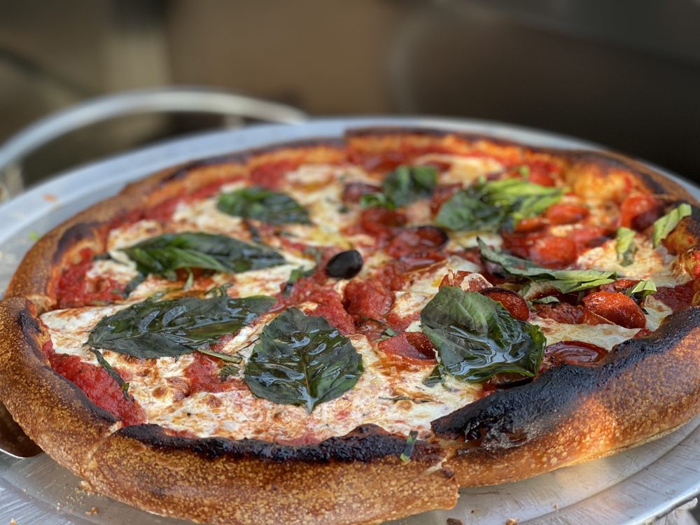 Piehole Wood Pizza Image