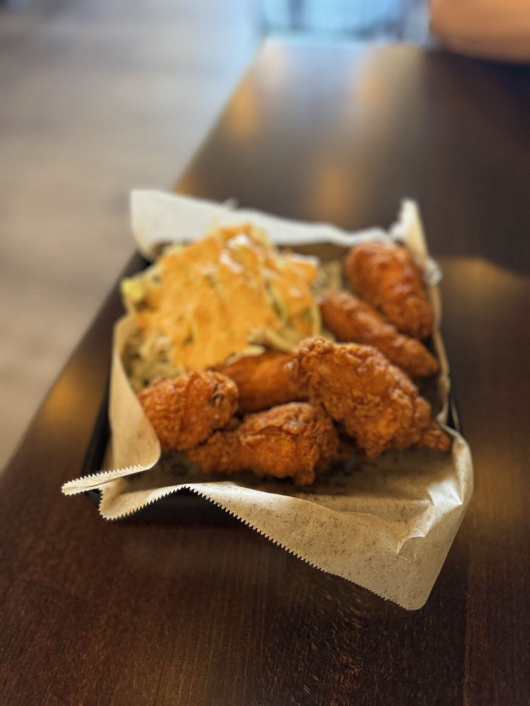 Food from Kuljem Chicken & Beer