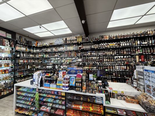 Cheers Deli & Liquor by null