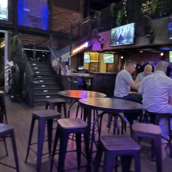Barstool Scottsdale - Sports Bars Near Me - Scottsdale, Arizona