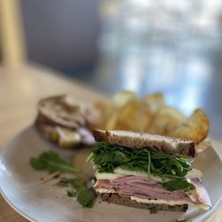 Everett Farms - Ham and Brie sandwich