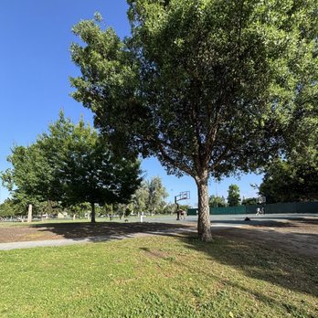John Mise Park - Basketball courts behind the trees; pickleball courts behind the green fence - Parks Near Me - San Jose, California John Mise Park - Basketball courts behind the trees; pickleball courts behind the green fence - Parks Near Me - San Jose, California