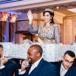 Avalon Pictures - Wedding Photographer and Videographer Commercial Corporate Photographers Videographers Indian Photographer Affordable photo video production