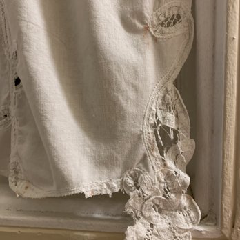 The Tides - Stained curtains in restroom - Hotels Near Me - Laguna Beach, California The Tides - Stained curtains in restroom - Hotels Near Me - Laguna Beach, California