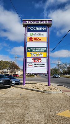 Bud's Broiler by null