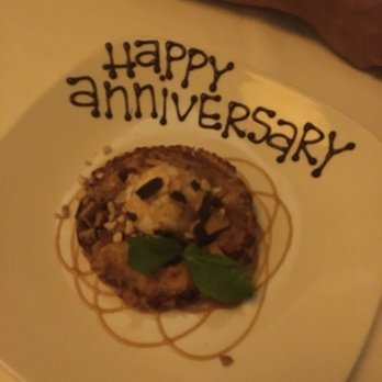 801 Chophouse - Anniversary apple pie with vanilla ice cream and toffee on top! On the house for anniversary - Steakhouses Near Me - Clayton, Missouri