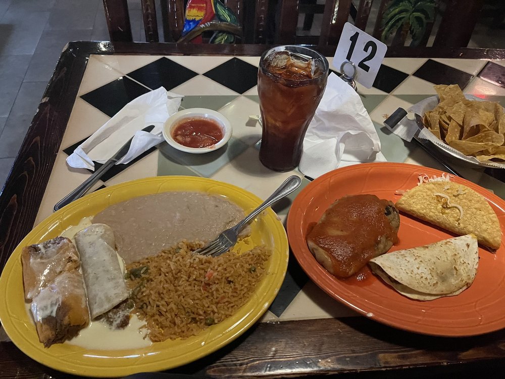 EL ACAPULCO Updated November 2024 37 Photos & 34 Reviews 1701 E